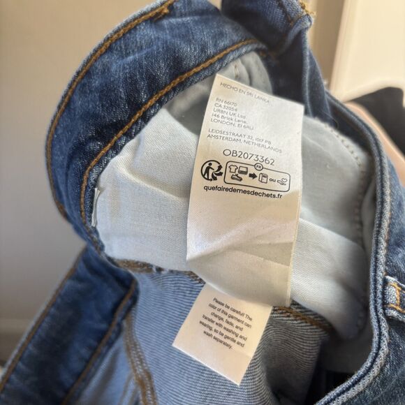 Pilcro Kenna Mid Rise Heritage Barrel Jeans Bow - Picture 4 of 7